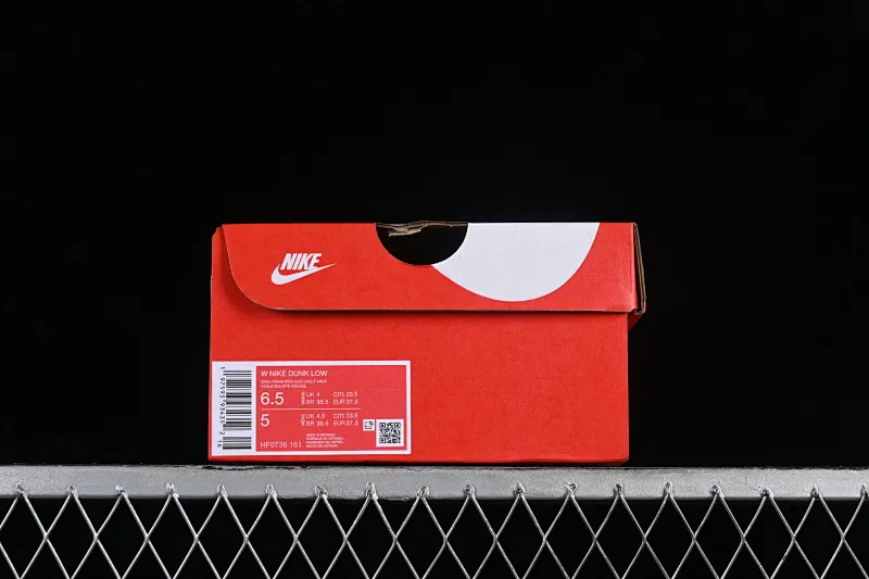 All Categories Nk SB Dunk Series Nk SB Dunk Low Low-top sneakers Foreign trade version Nk Dunk Low GS "Valentine's Day" Valentine's Day color SB low-top casual sneakers HF0736-161